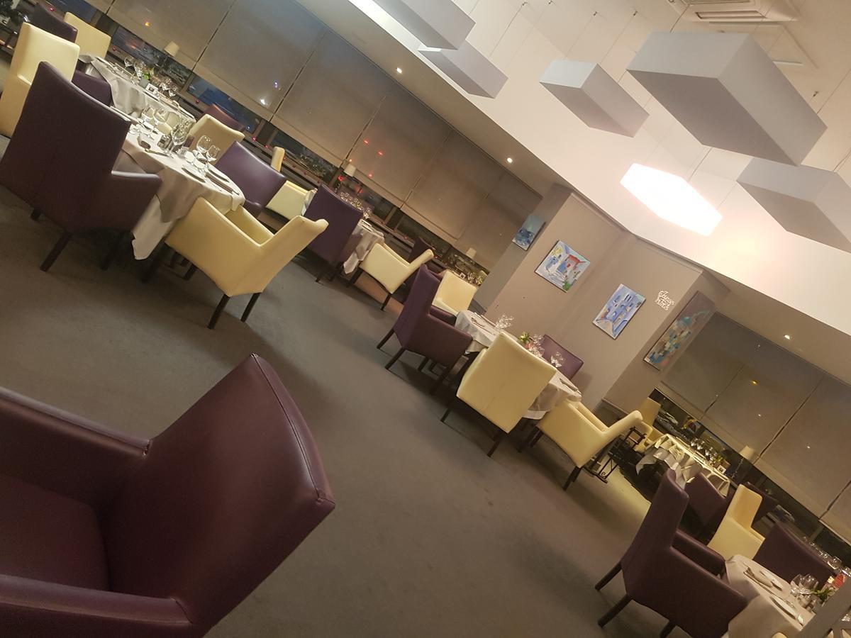 Logis - Hotel Du Nord Et Restaurant La Table D'Elisa Compiègne Esterno foto