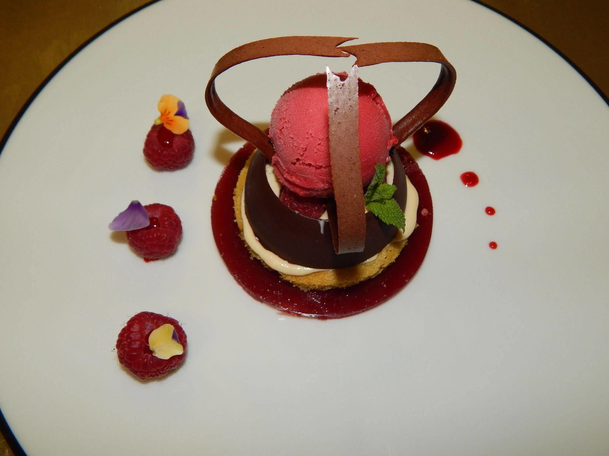 Logis - Hotel Du Nord Et Restaurant La Table D'Elisa Compiègne Esterno foto